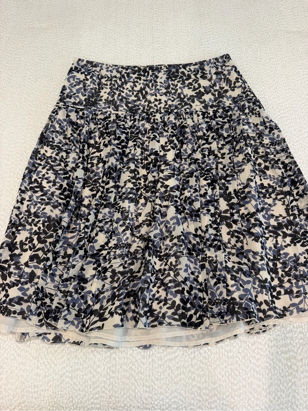 Ann Taylor Floral Print Pleated Women’s Skirt - Black| Blue | Cream
